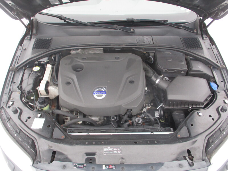 Volvo V70 vaihtoauto