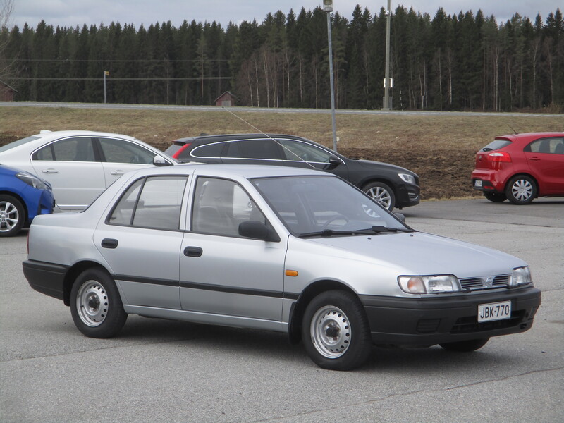 Nissan Sunny vaihtoauto