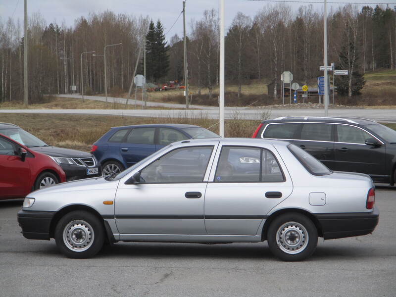 Nissan Sunny vaihtoauto