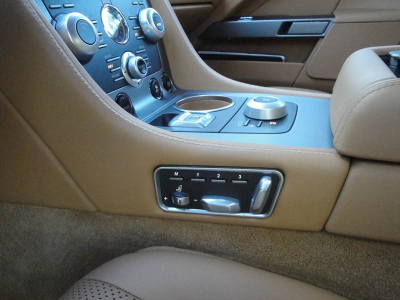 Aston Martin DB9 vaihtoauto