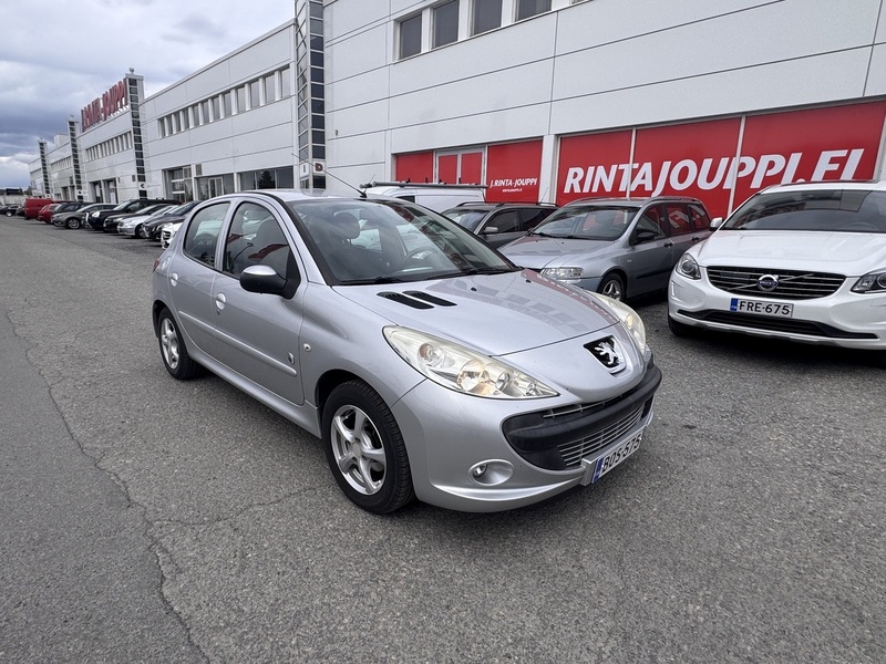 Peugeot 206 + vaihtoauto