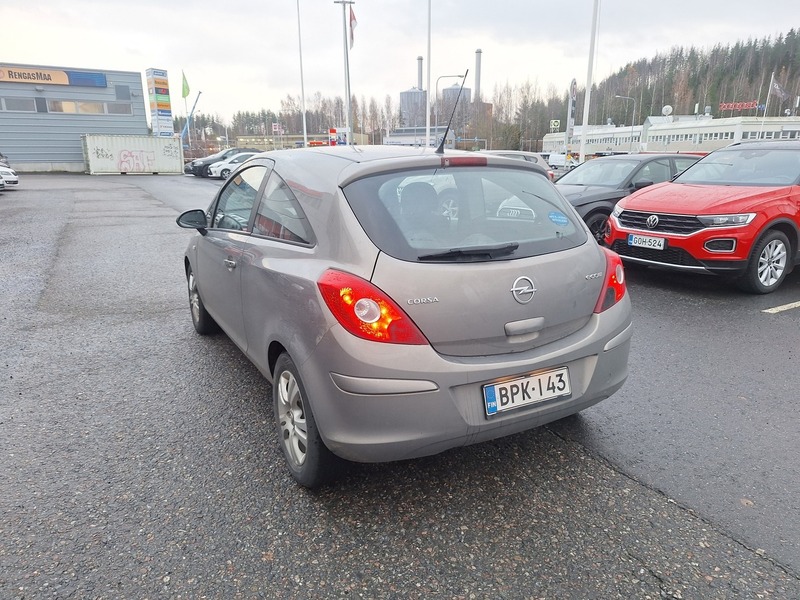 Opel Corsa vaihtoauto
