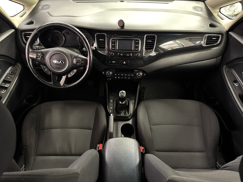 Kia Carens vaihtoauto