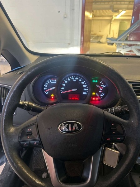 Kia Rio vaihtoauto