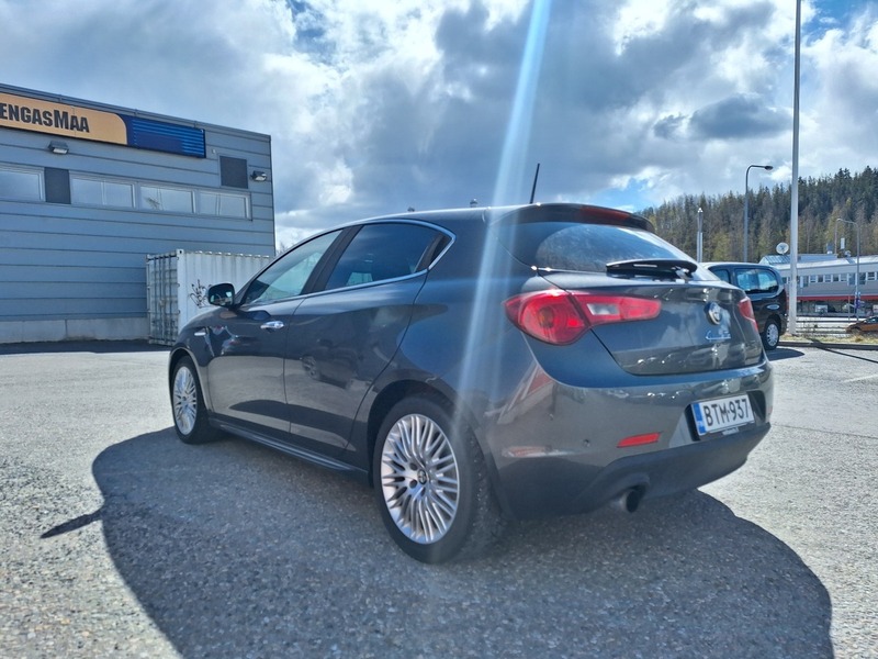 Alfa Romeo Giulietta vaihtoauto