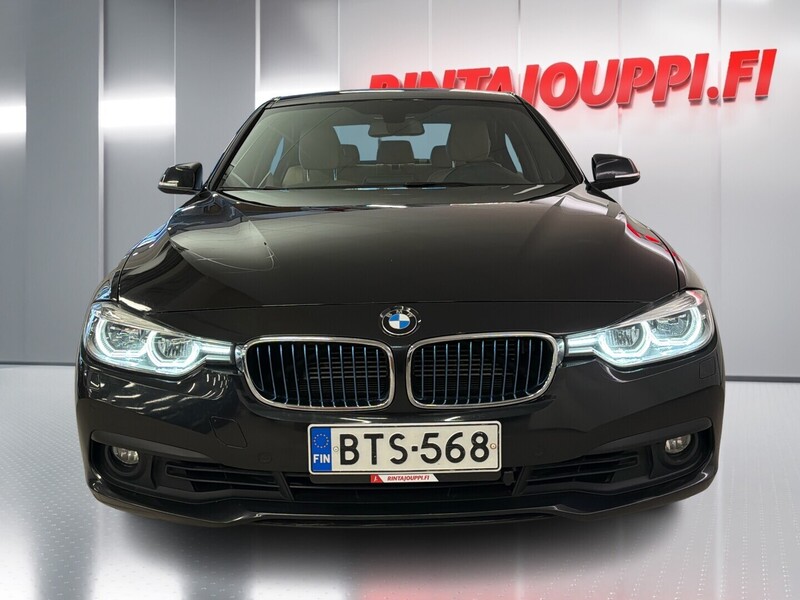 BMW 330 vaihtoauto