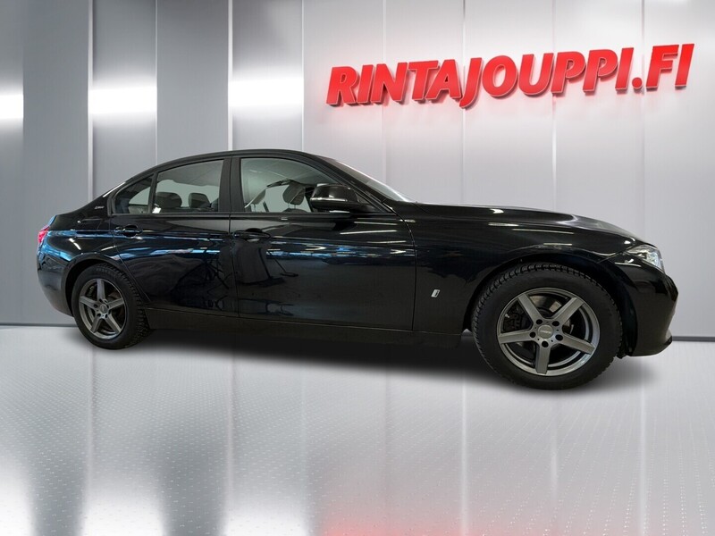 BMW 330 vaihtoauto