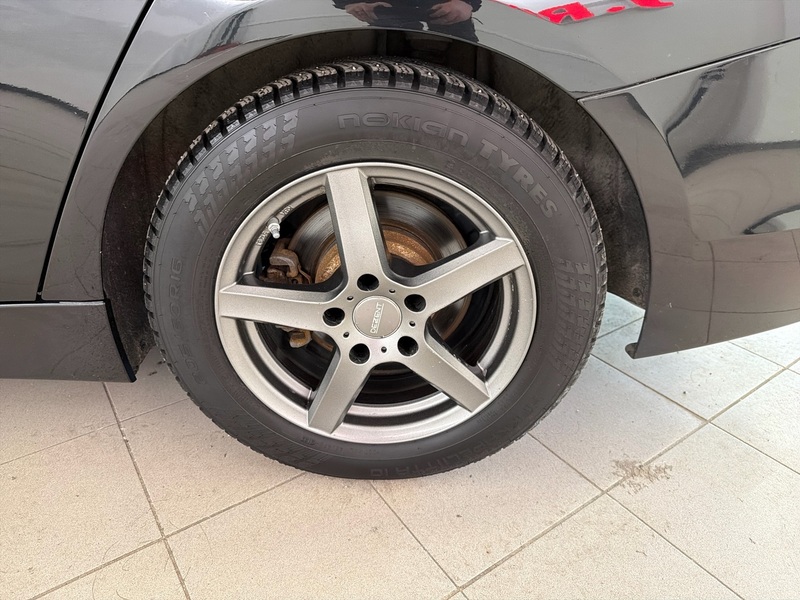 BMW 330 vaihtoauto