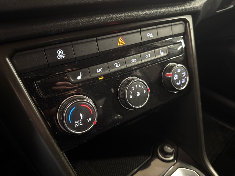 Volkswagen T-Roc vaihtoauto