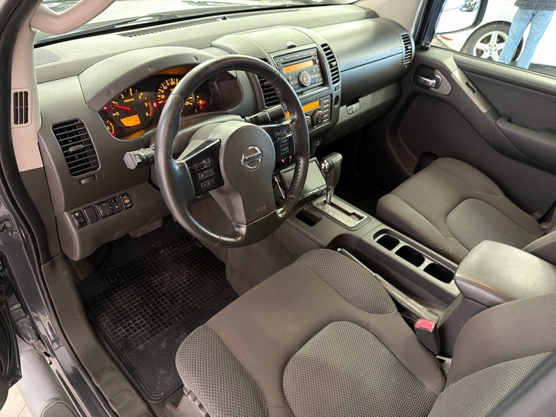 Nissan Navara vaihtoauto