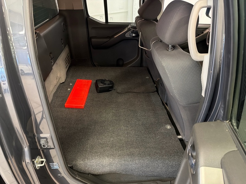 Nissan Navara vaihtoauto