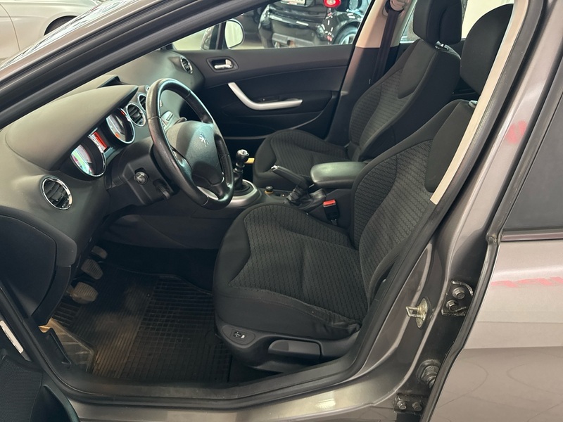 Peugeot 308 vaihtoauto