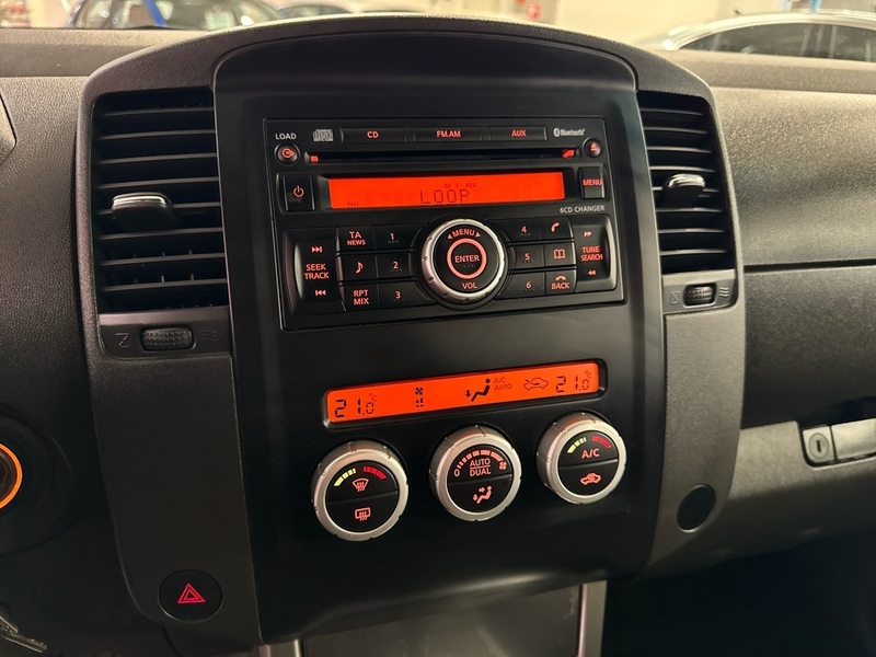 Nissan Navara vaihtoauto