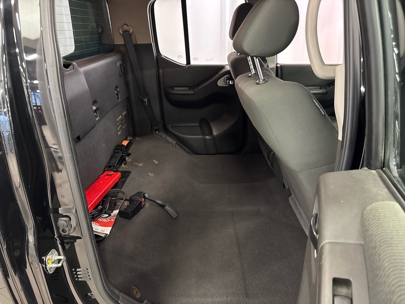 Nissan Navara vaihtoauto