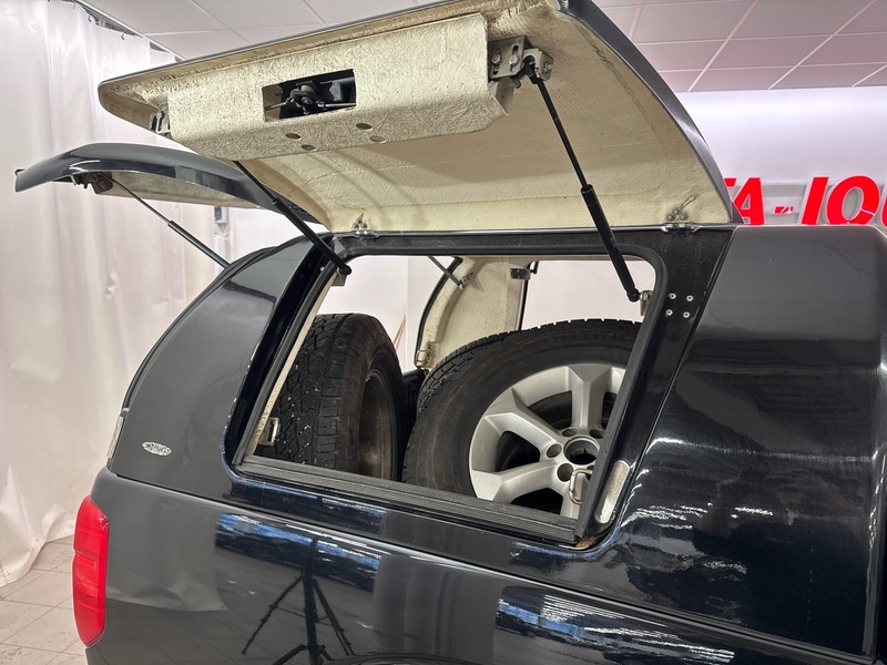 Nissan Navara vaihtoauto