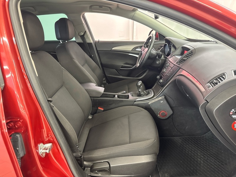 Opel Insignia vaihtoauto