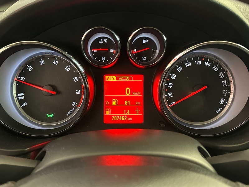 Opel Insignia vaihtoauto