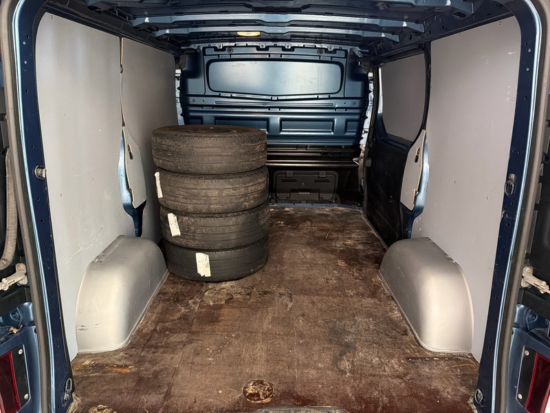 Opel Vivaro vaihtoauto