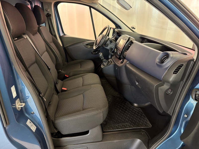 Opel Vivaro vaihtoauto