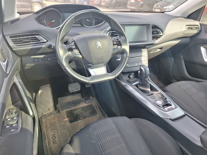Peugeot 308 vaihtoauto