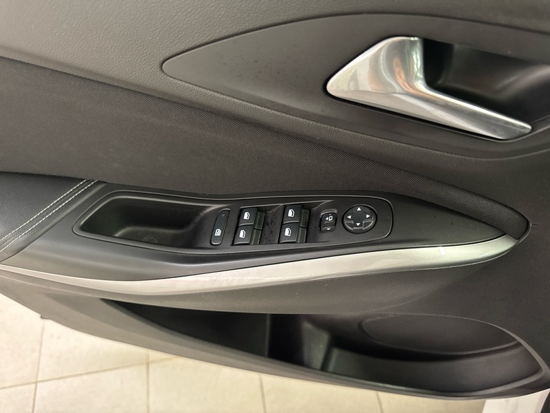 Opel Grandland X vaihtoauto