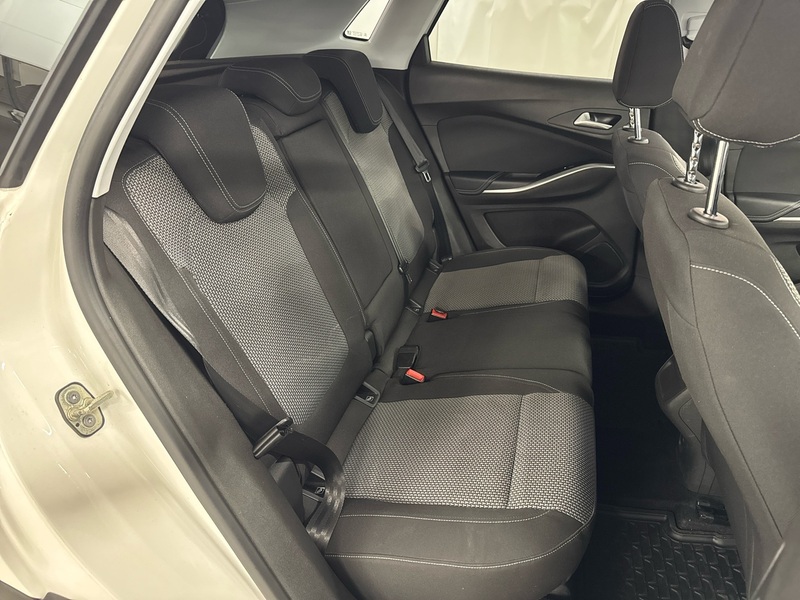 Opel Grandland X vaihtoauto