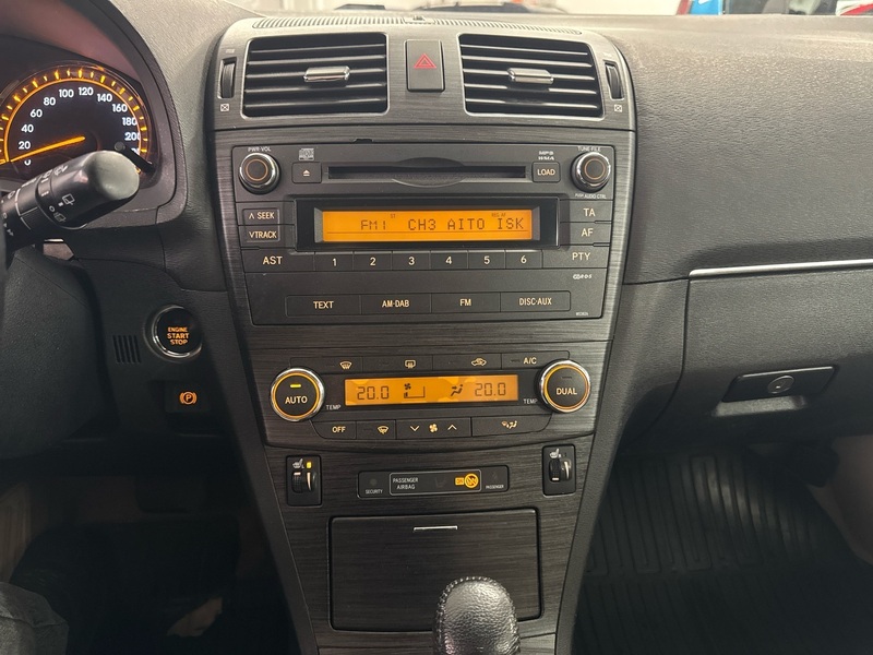 Toyota Avensis vaihtoauto