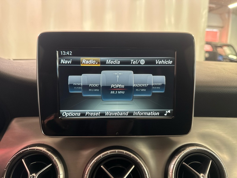 Mercedes-Benz CLA-sarja vaihtoauto