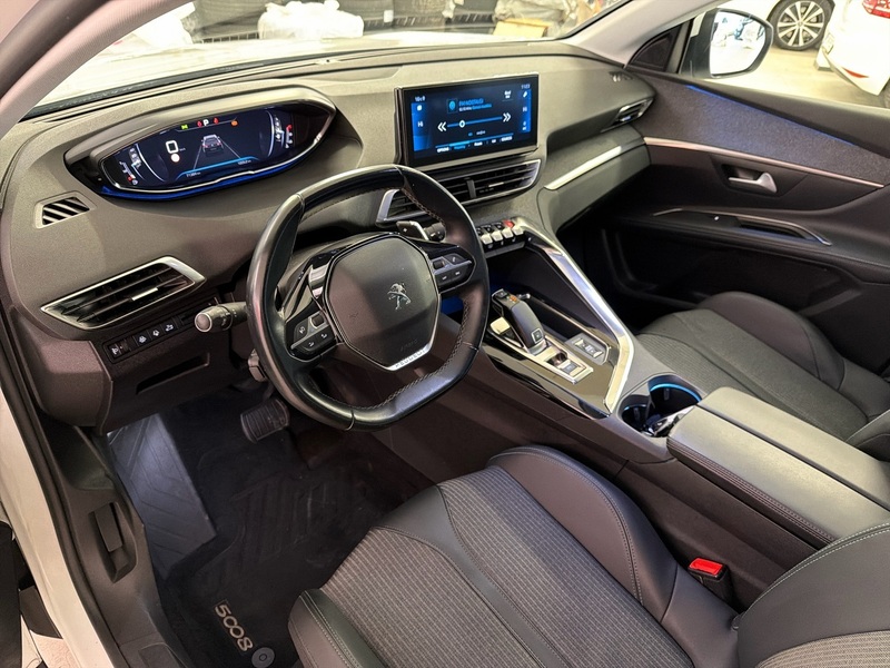 Peugeot 5008 vaihtoauto
