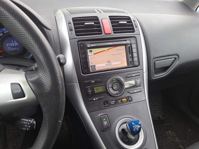 Toyota Auris vaihtoauto