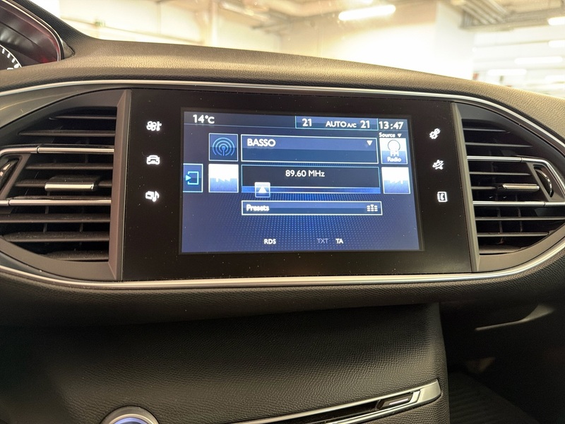 Peugeot 308 vaihtoauto