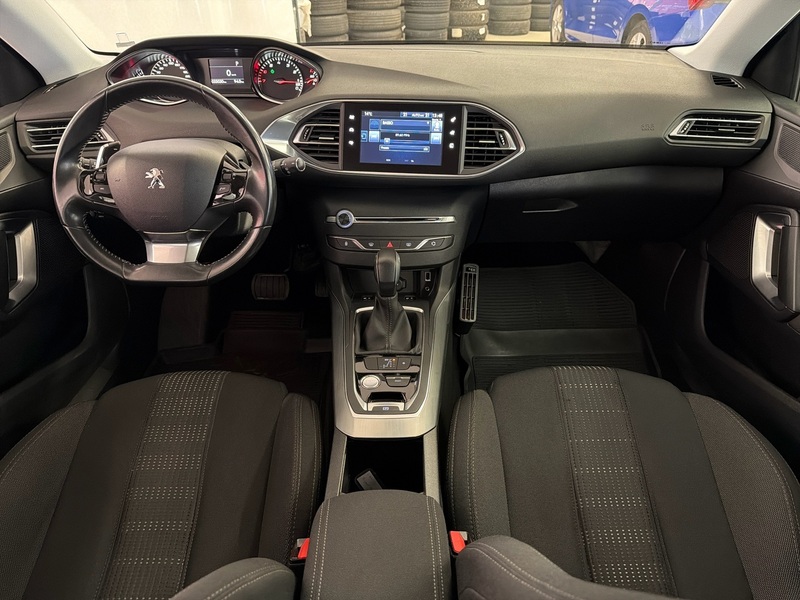 Peugeot 308 vaihtoauto