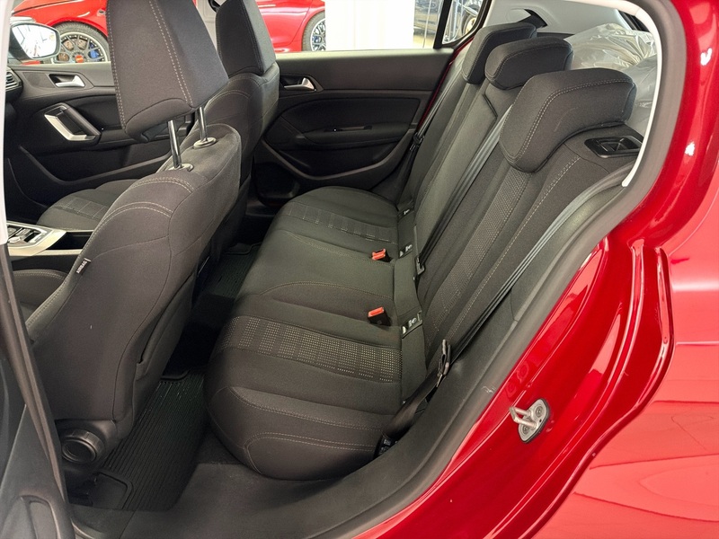 Peugeot 308 vaihtoauto