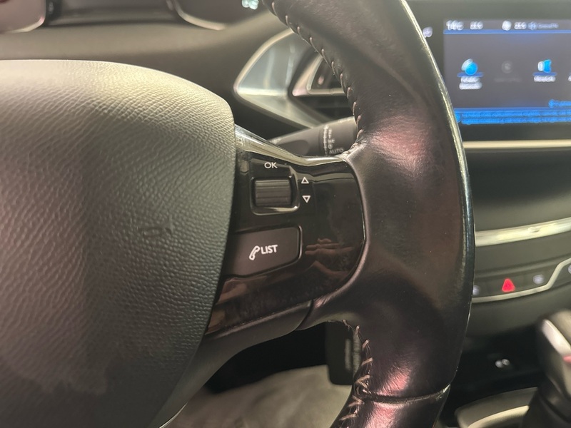 Peugeot 308 vaihtoauto