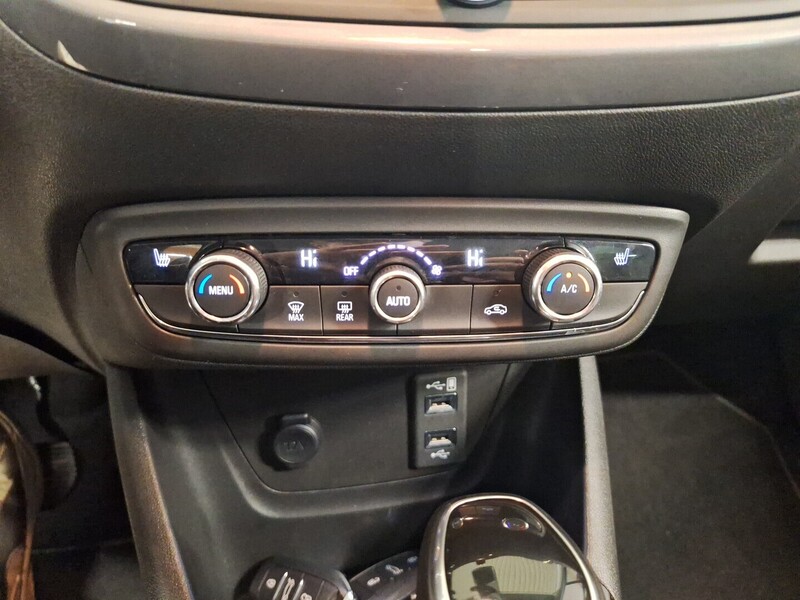 Opel Crossland X vaihtoauto