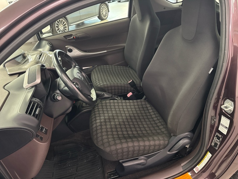 Toyota iQ vaihtoauto