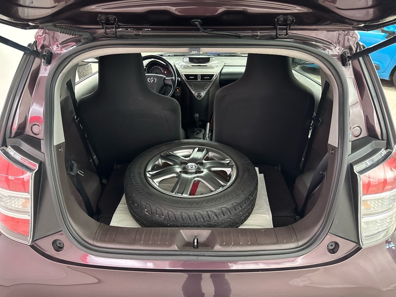 Toyota iQ vaihtoauto