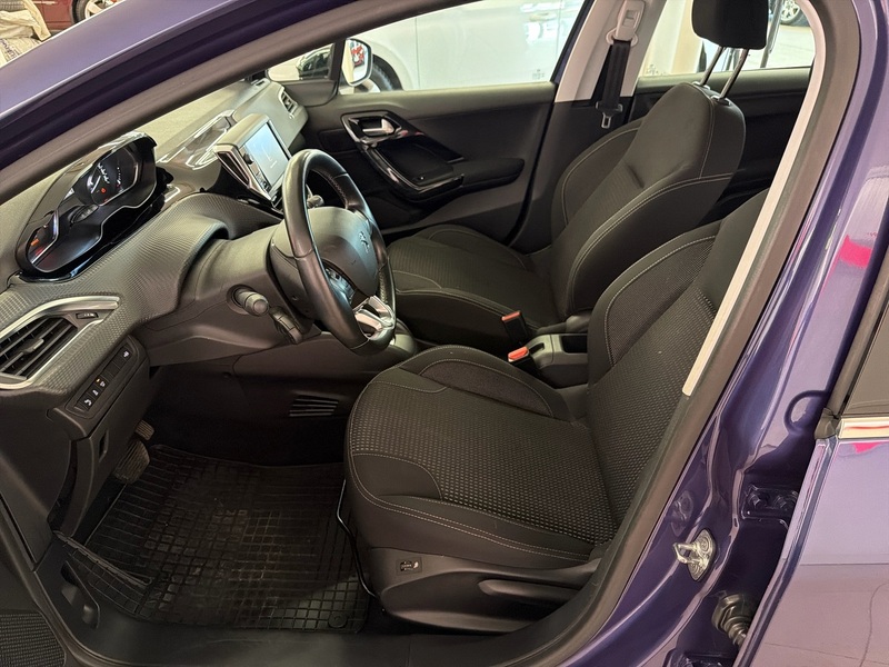 Peugeot 208 vaihtoauto