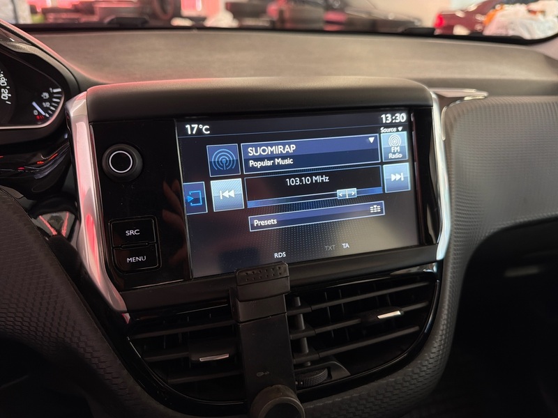 Peugeot 208 vaihtoauto