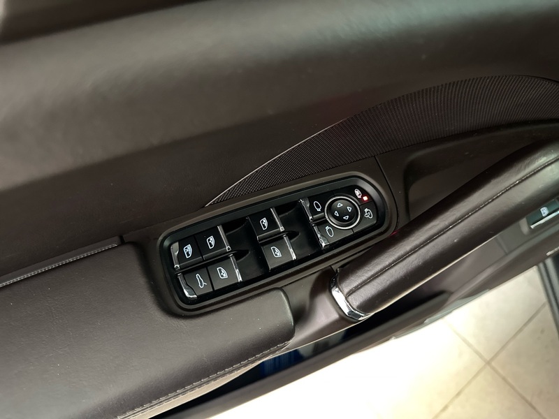 Porsche Cayenne vaihtoauto