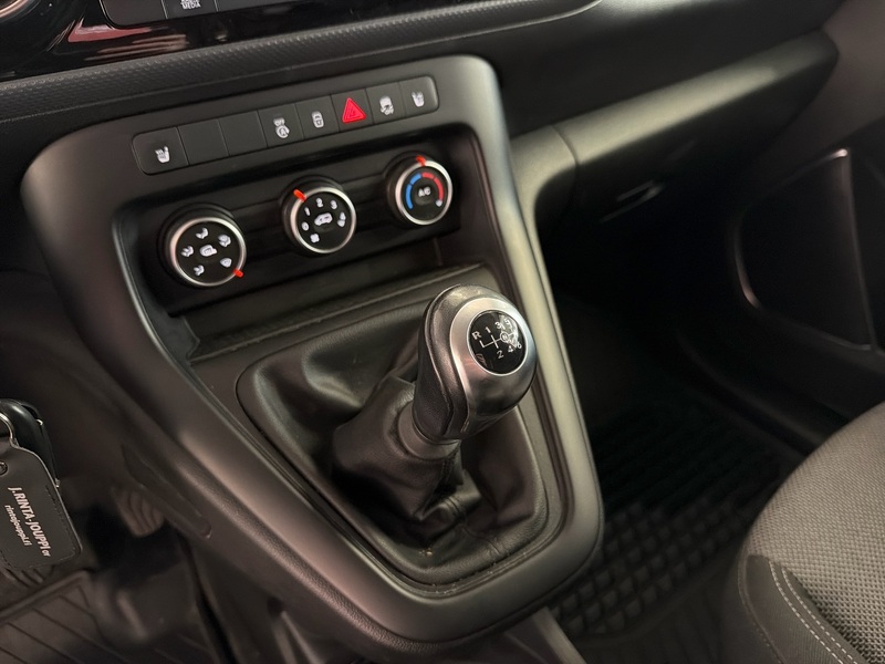 Mercedes-Benz Citan vaihtoauto