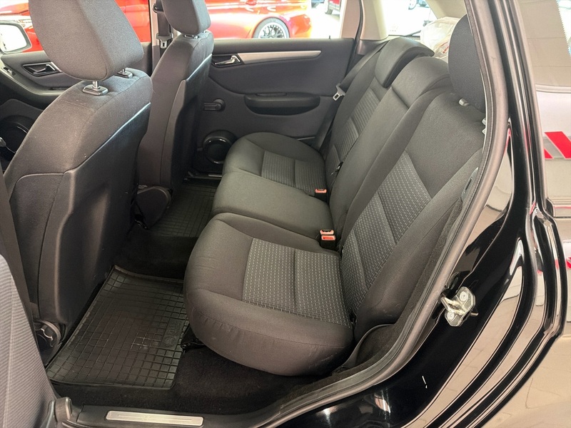 Mercedes-Benz B vaihtoauto
