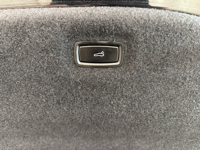 Porsche Taycan vaihtoauto