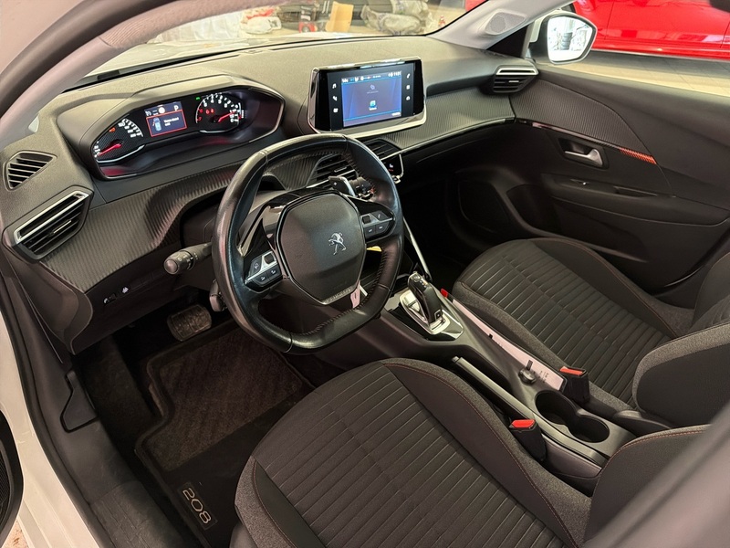 Peugeot 208 vaihtoauto