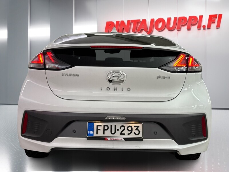 Hyundai IONIQ plug-in vaihtoauto