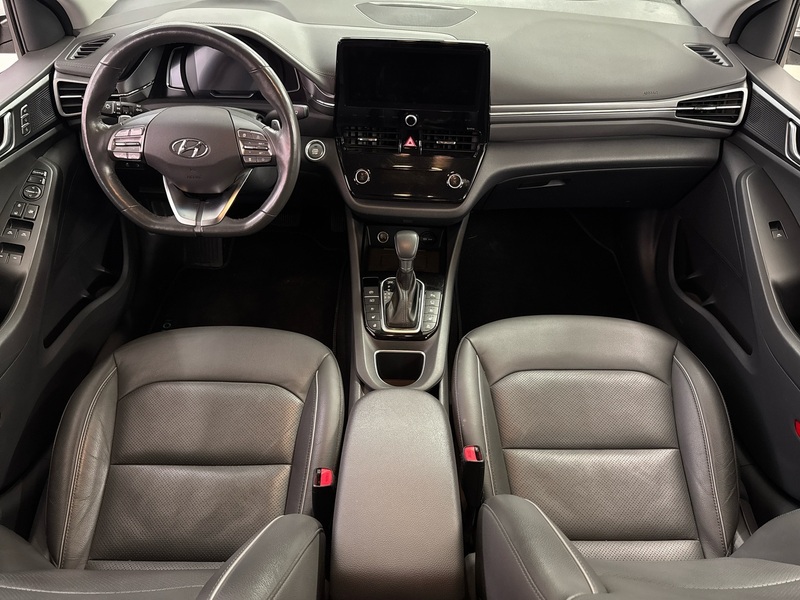 Hyundai IONIQ plug-in vaihtoauto