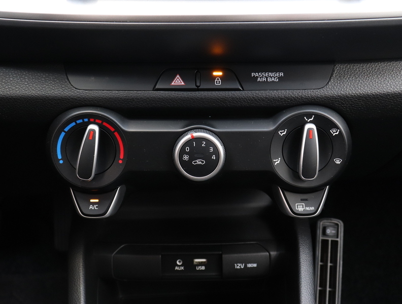 Kia Stonic vaihtoauto