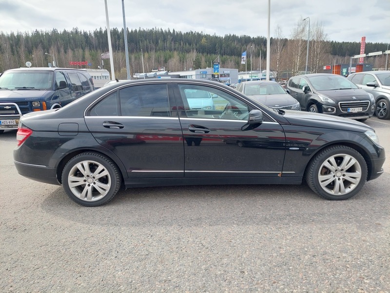Mercedes-Benz C vaihtoauto