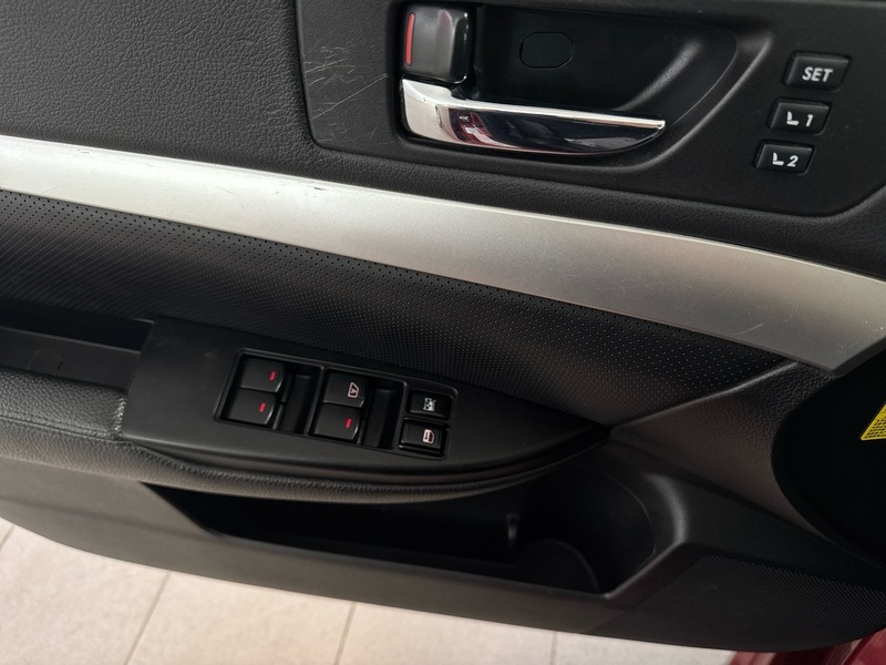 Subaru Legacy vaihtoauto