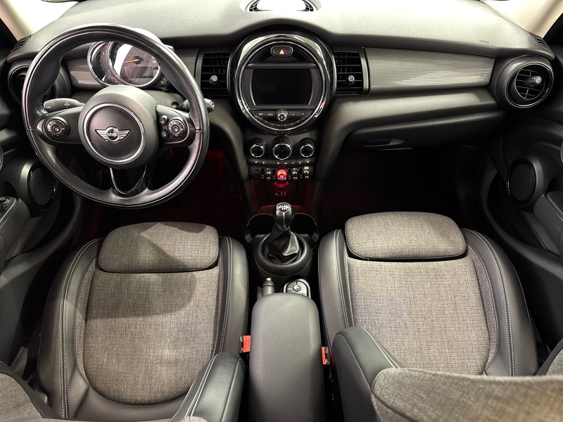 Mini Hatchback vaihtoauto